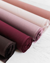 Load image into Gallery viewer, Signature PURE Solids Capsule Collection