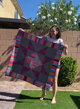 Load image into Gallery viewer, Scrappy Star Quilt