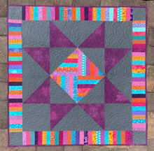 Load image into Gallery viewer, Scrappy Star Quilt