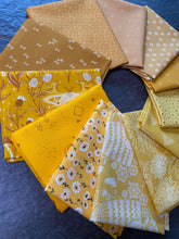 Load image into Gallery viewer, Butter and Toffee Fat Quarter Bundle
